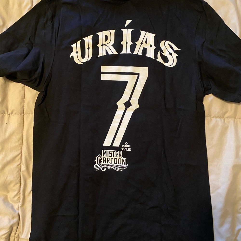 Julio Urias Dodgers T-shirt size small mister cartoon